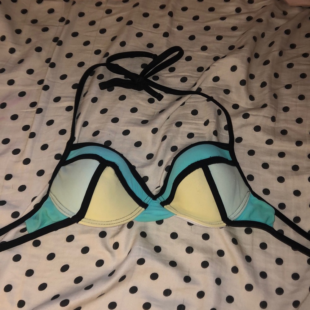 bikini top